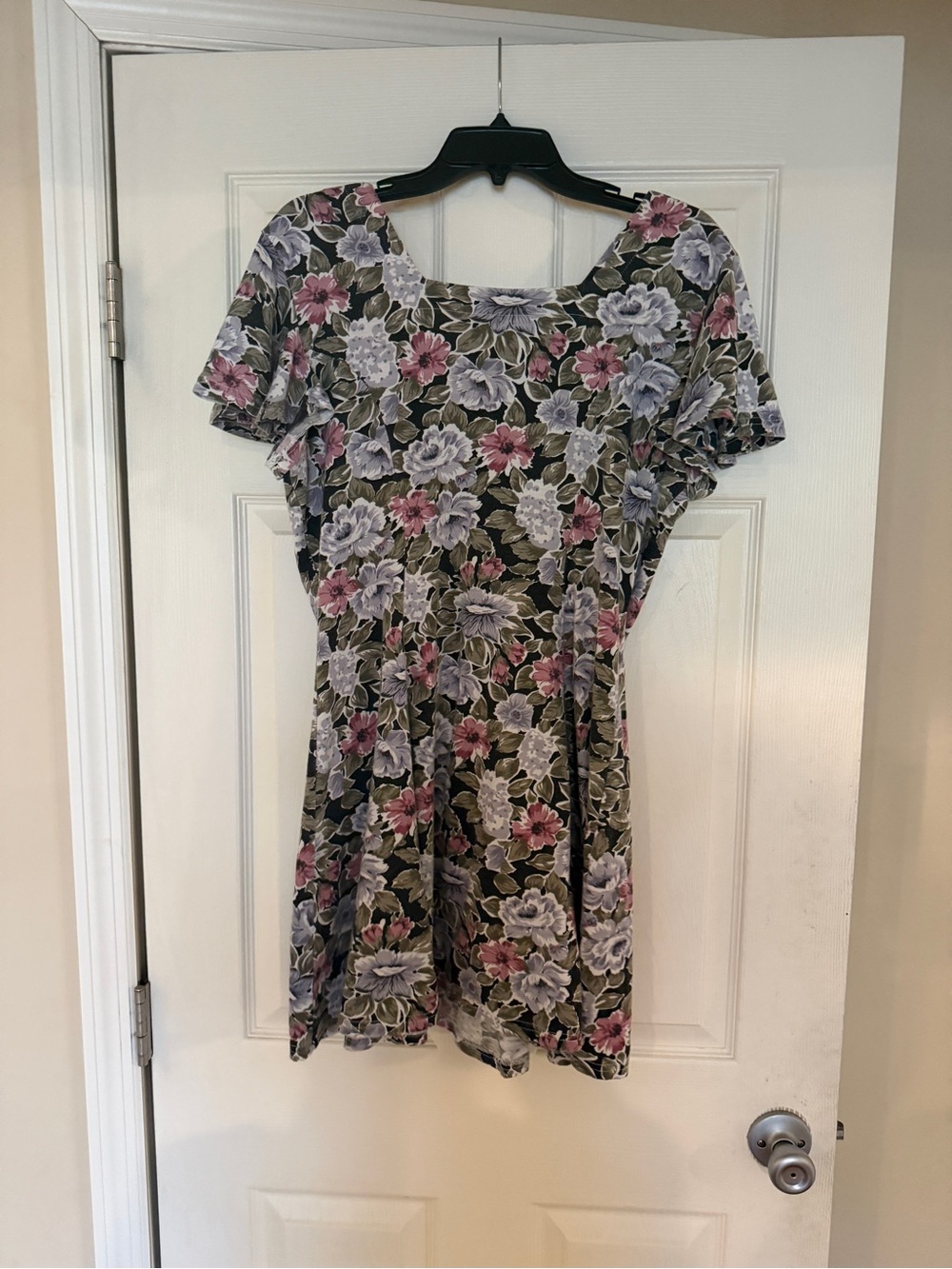Vintage Floral Fit and Flare Dress - Picture 3 of 4